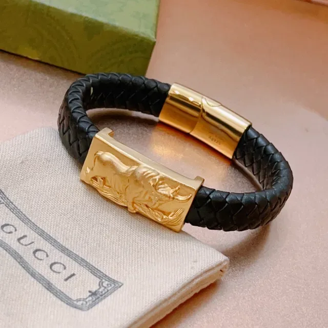 Gucci Lion Motif Braided Leather Bracelet 4