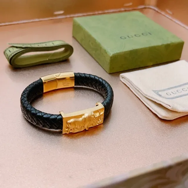 Gucci Lion Motif Braided Leather Bracelet 5