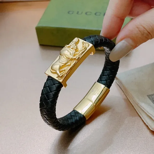Gucci Lion Motif Braided Leather Bracelet 7