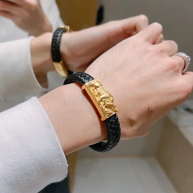 Gucci Lion Motif Braided Leather Bracelet 8