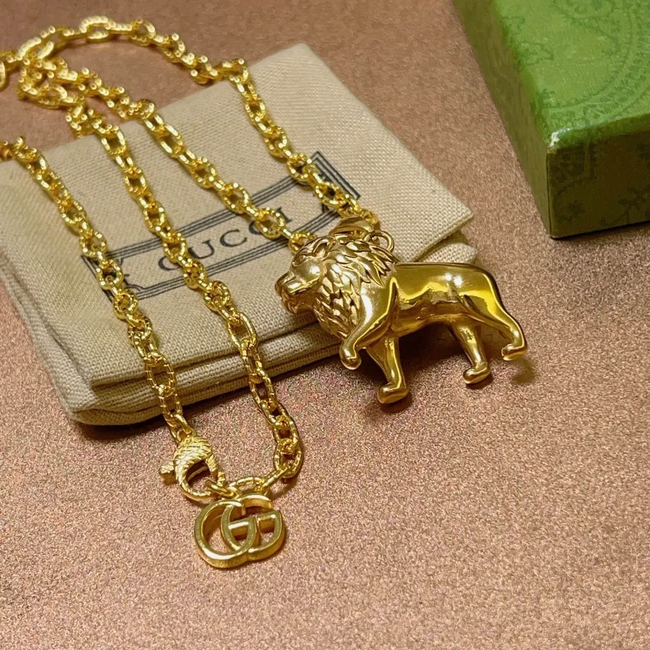 Gucci Lion Pendant Polished Gold-Tone Necklace 3