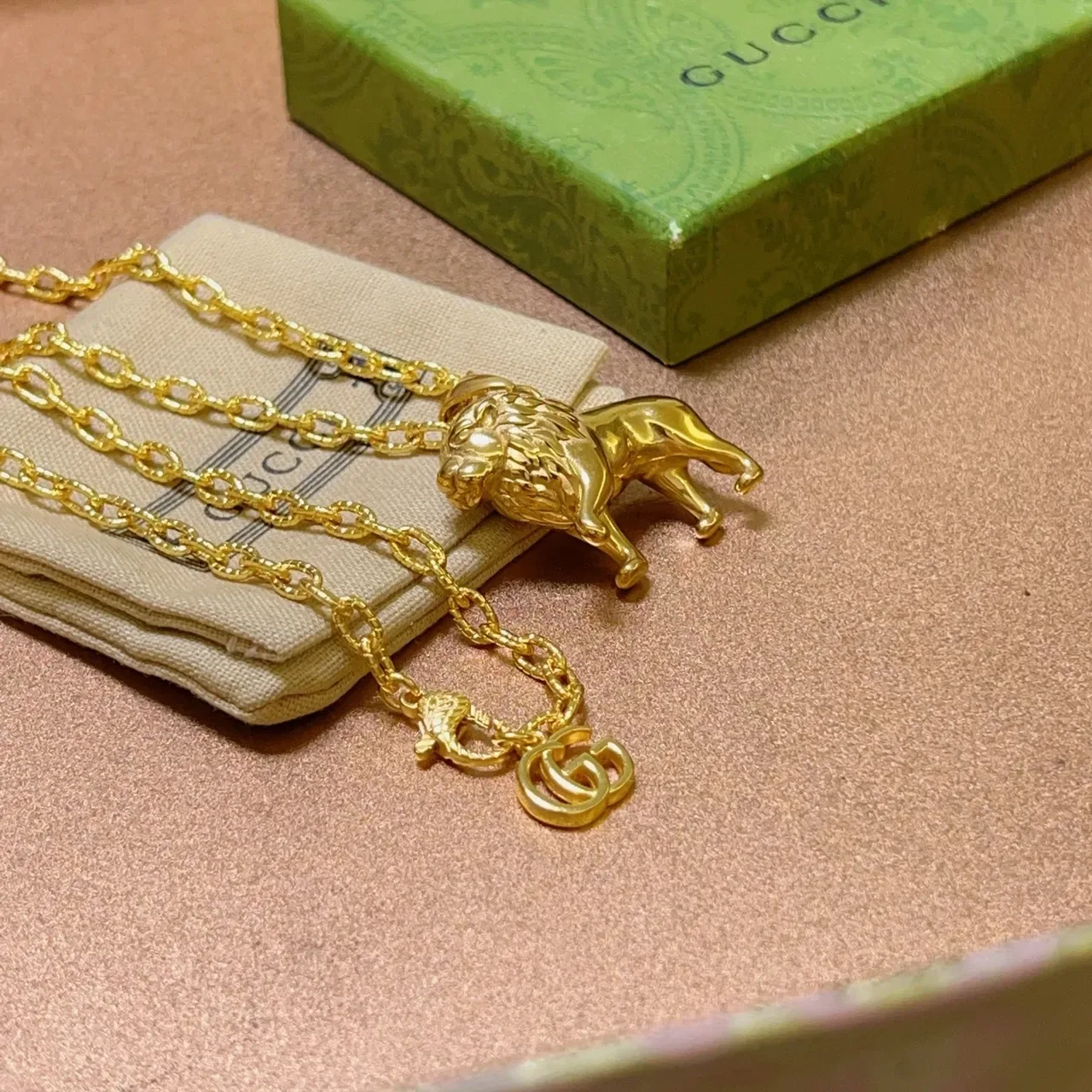Gucci Lion Pendant Polished Gold-Tone Necklace 7