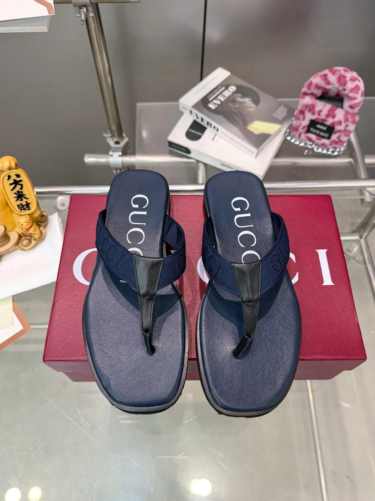 Gucci Logo Strap Flip-Flops Black Platform Sole Woven Slippers 9