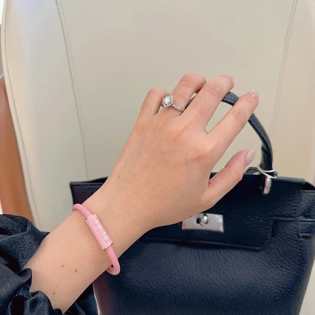 Gucci Logo Tube Pink Enamel Bracelet 8