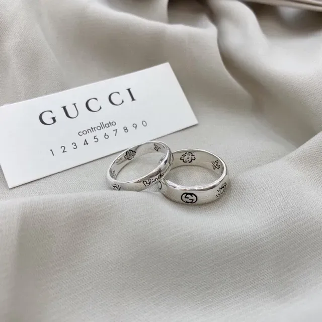 Gucci Love Motif Engraved Silver Rings 6