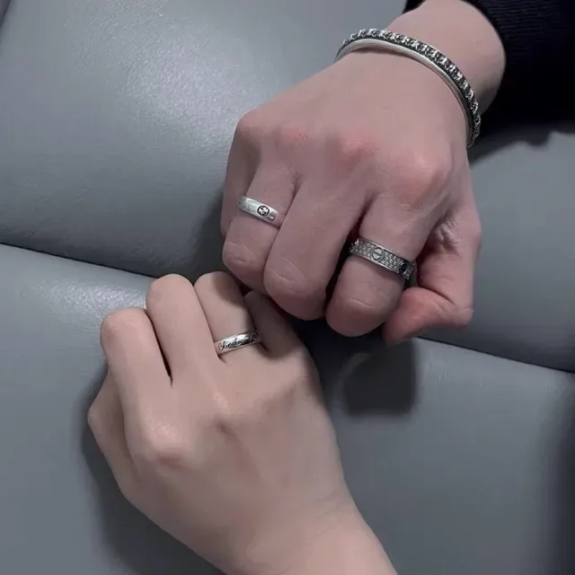 Gucci Love Motif Engraved Silver Rings 8