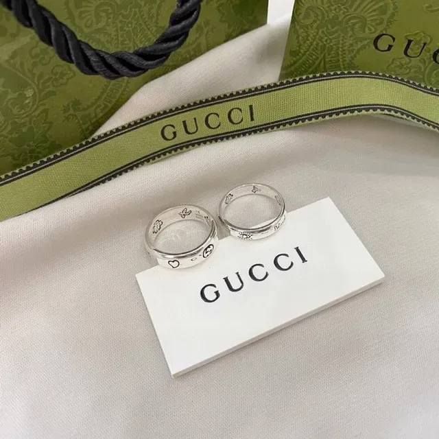 Gucci Love Motif Engraved Silver Rings 9
