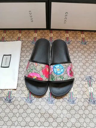Gucci Multicolor Black Floral-Print Strap GG Monogram Canvas Slippers 1