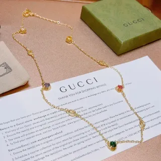 Gucci قلادة جواهر كريمية متعددة الألوان ذهبية