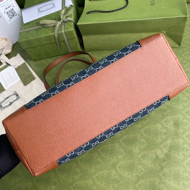 Gucci Ophidia GG Monogram Bolsa Tote de Denim Azul e Couro Tan 7