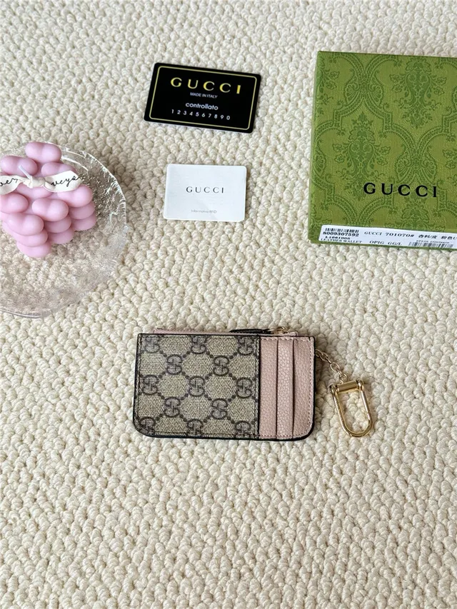 Gucci Ophidia Porte-Cartes en Cuir Rose Blanc Bicolore et GG Supreme Canvas Hardware G Entrelacé 17