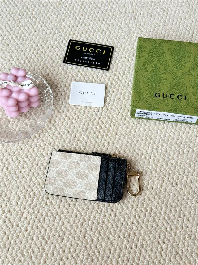 Gucci Ophidia Porte-Cartes en Cuir Rose Blanc Bicolore et GG Supreme Canvas Hardware G Entrelacé 23