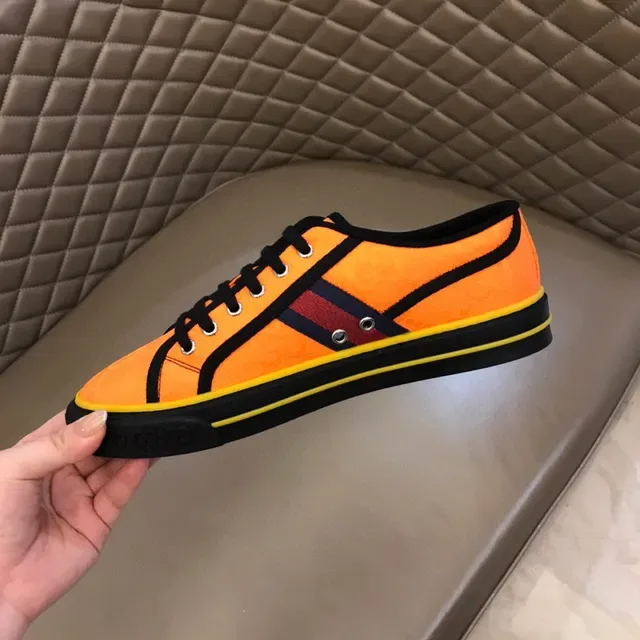 Gucci Chaussures Lifestyle Monogrammed Canvas Upper Tira Web Rouge-Verte Orange Jaune 3