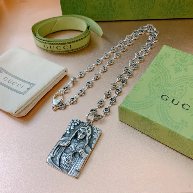 Gucci Ornate Silver Skull Pendant Necklace 5