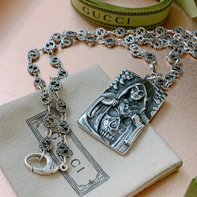 Gucci Ornate Silver Skull Pendant Necklace 7