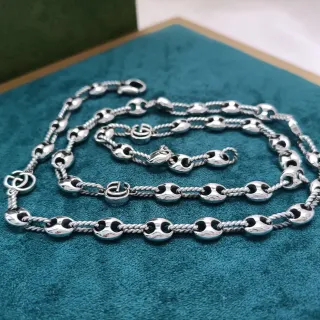Gucci Ouroboros Interlocking Oval Link Silver-Tone Necklace