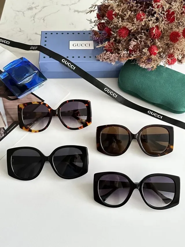 Gucci Oversized Square Acetate Gradient Sunglasses 4