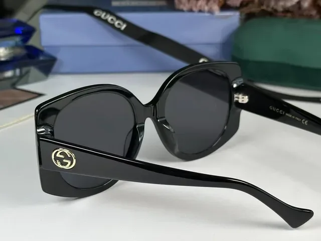 Gucci Oversized Square Acetate Gradient Sunglasses 6