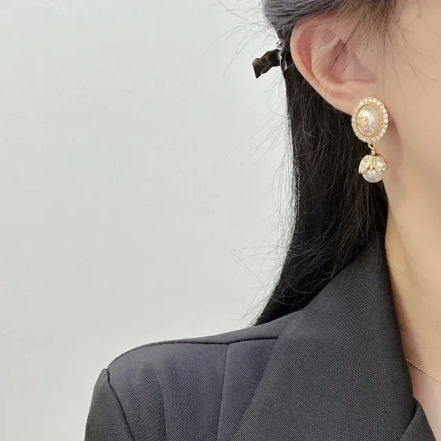 Gucci Pearl and Crystal Interlocking G Dangling Earrings 9