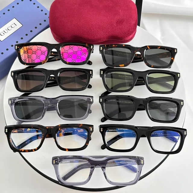 Gucci Rectangular Tortoiseshell Optical Glasses 2
