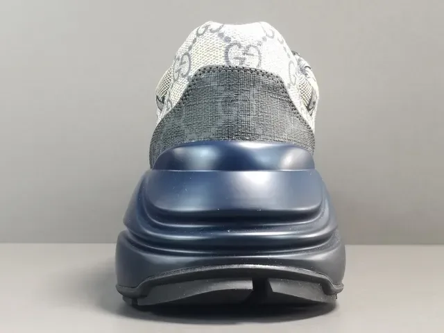 Gucci Rhyton Monogram White and Navy chaussures lifestyle 5