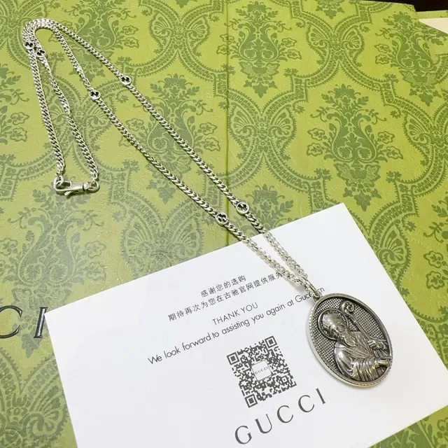 Gucci Saint Medallion Silver-Tone Oval Pendant Necklace 3