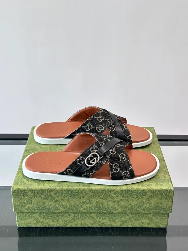 sandales casuales Gucci Screener GG Monogram toile bride croisée 7
