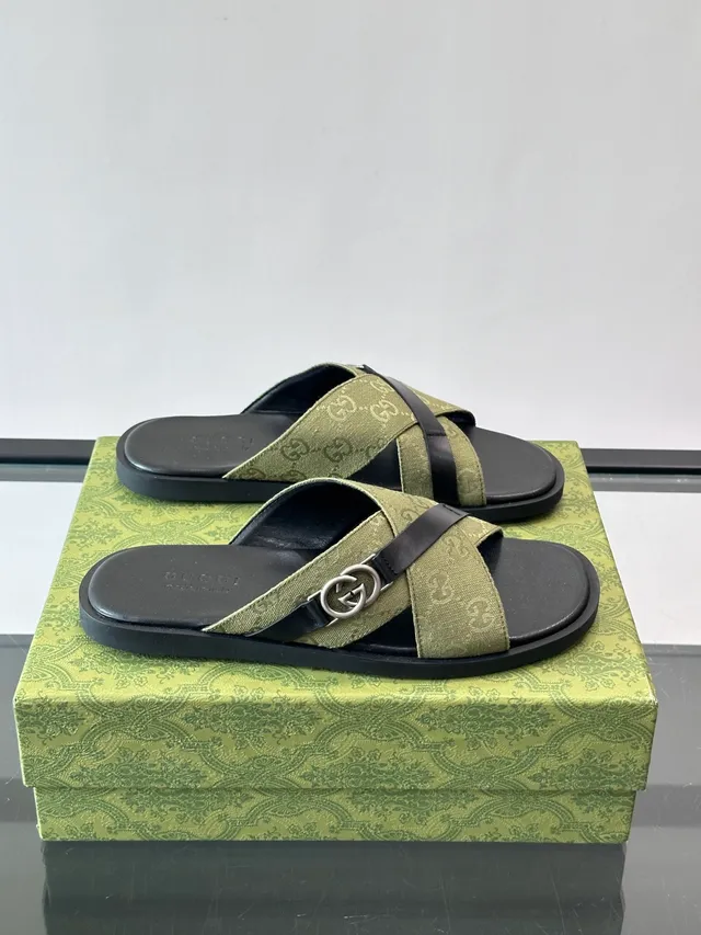 Gucci Screener GG Monogram Sandales à brides croisées glissantes casuales 8