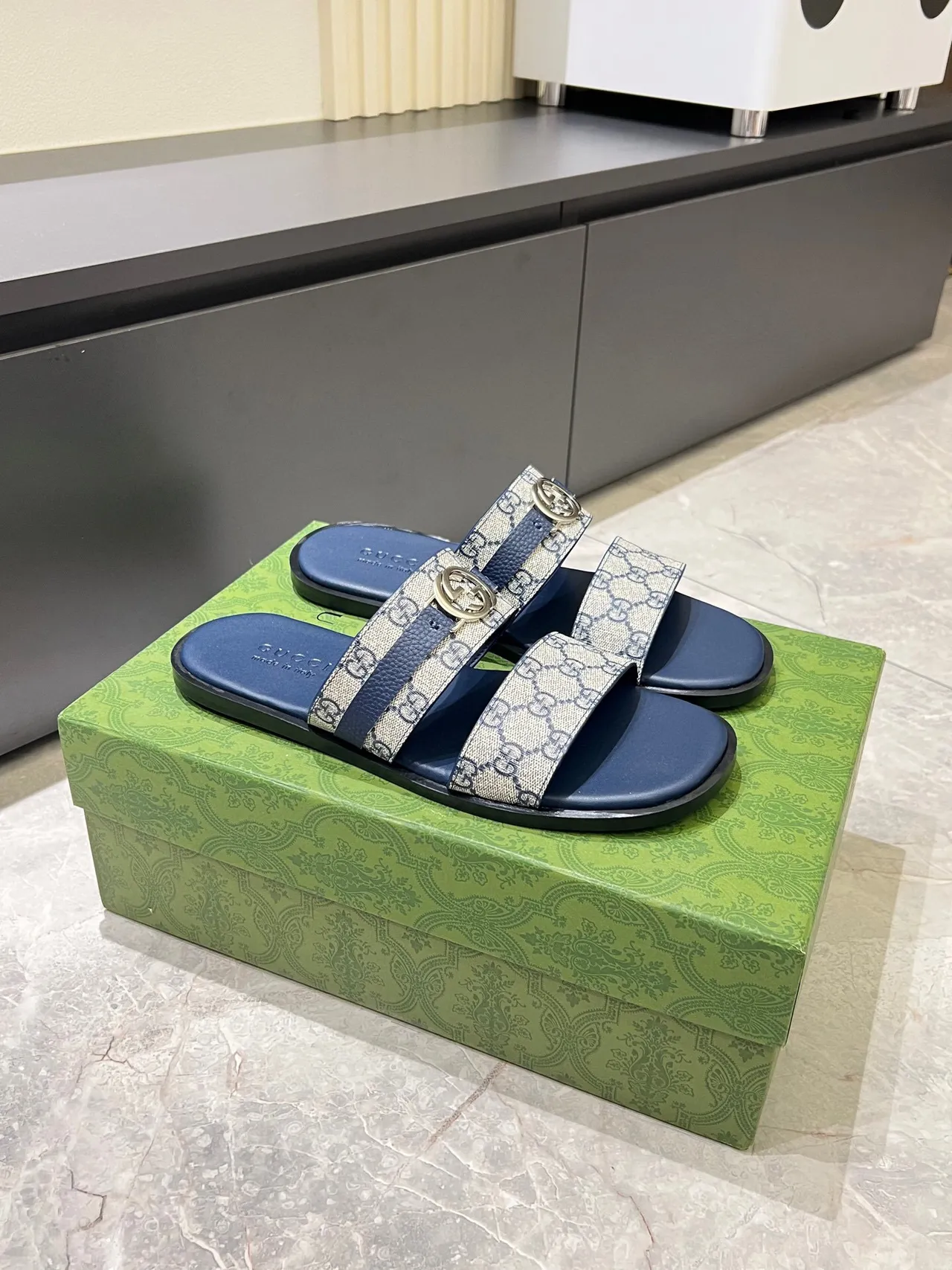 Gucci Screener GG Monogram Navy et Beige Chaussures à glissière 4