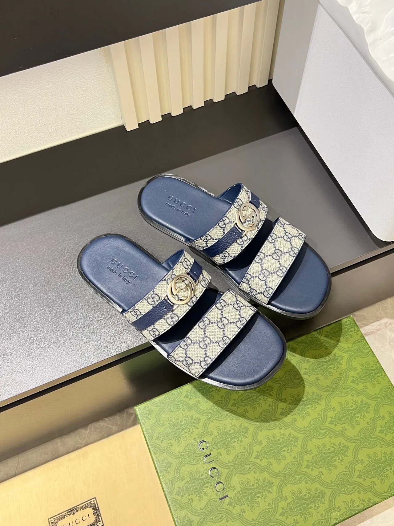 Gucci Screener GG Monogram Navy et Beige Chaussures à glissière 6