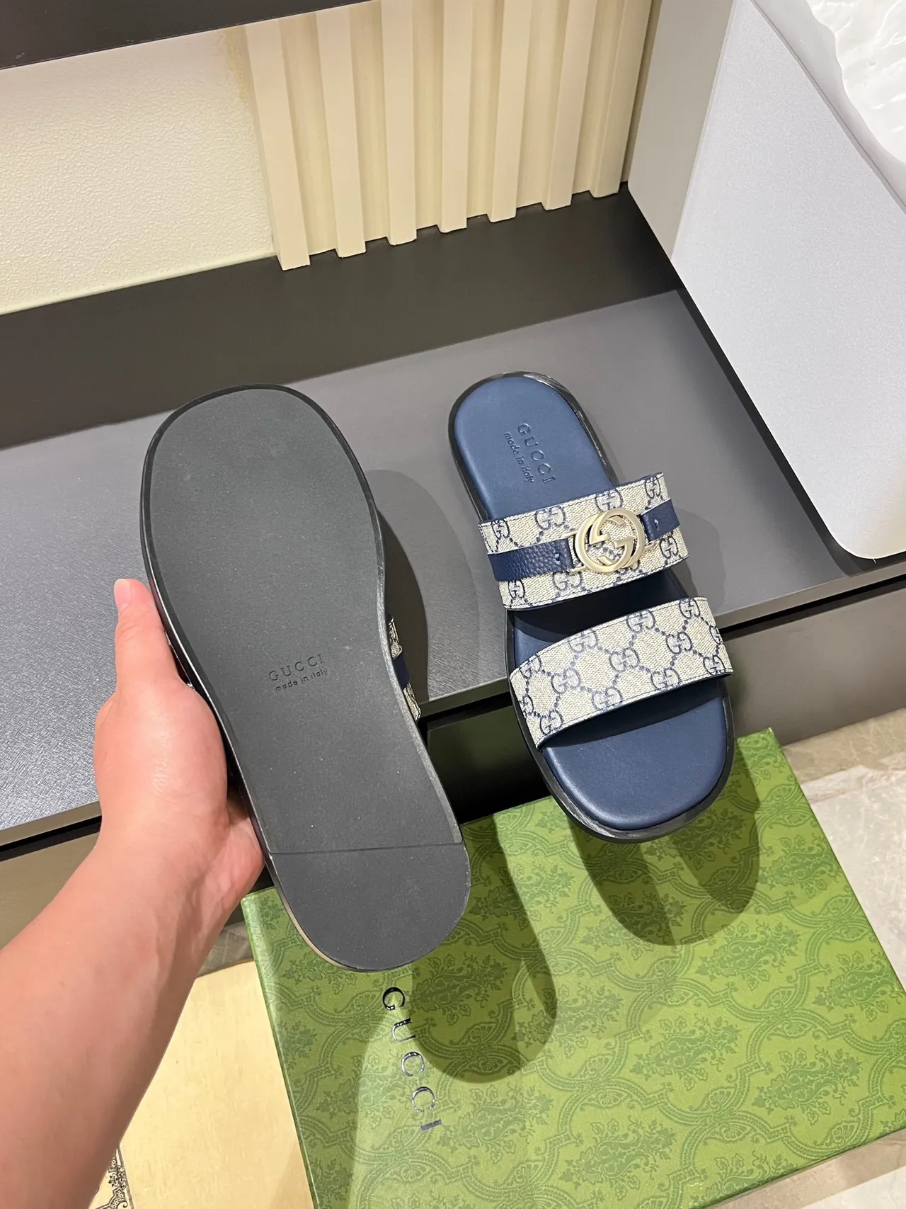 Gucci Screener GG Monogram Navy et Beige Chaussures à glissière 8