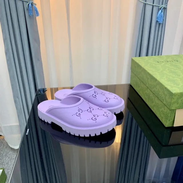 Gucci Screener Lavender Perforated Monogram Slippers 9