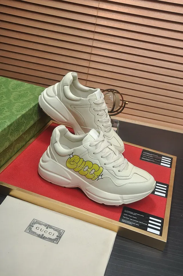 Gucci Screener Off-White Flame Graphic Lifestyle Sneakers 9