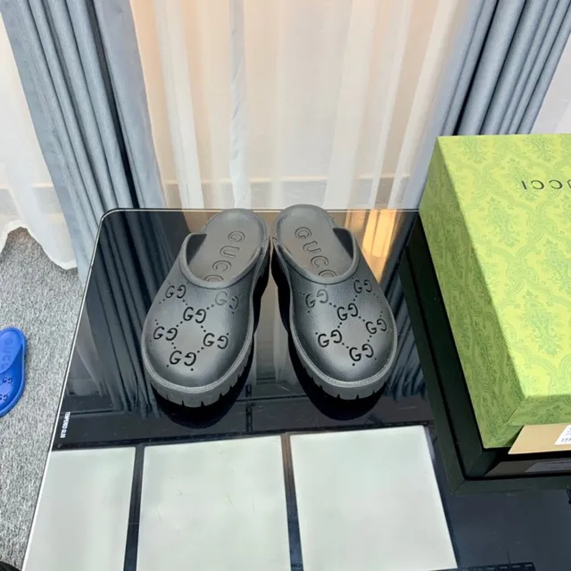 Gucci Screener Perforated GG Gray Slippers 5