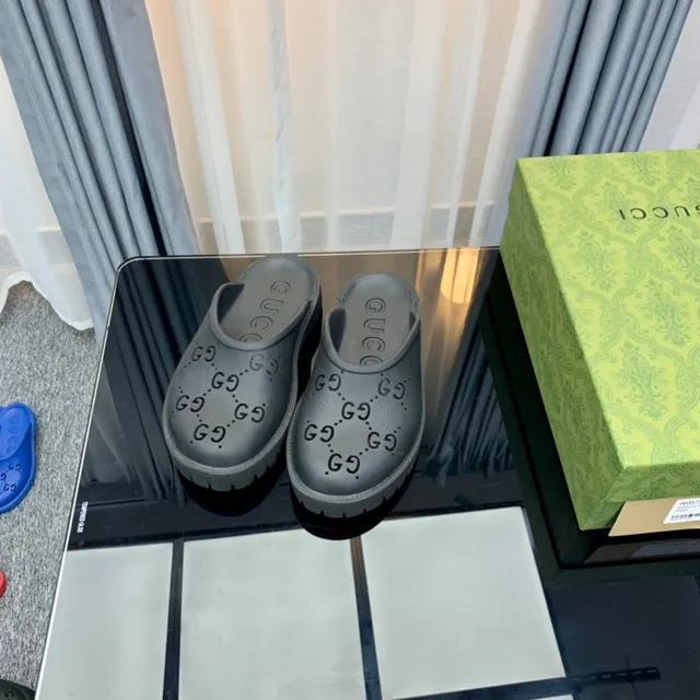 Gucci Screener Perforated GG Gray Slippers 6