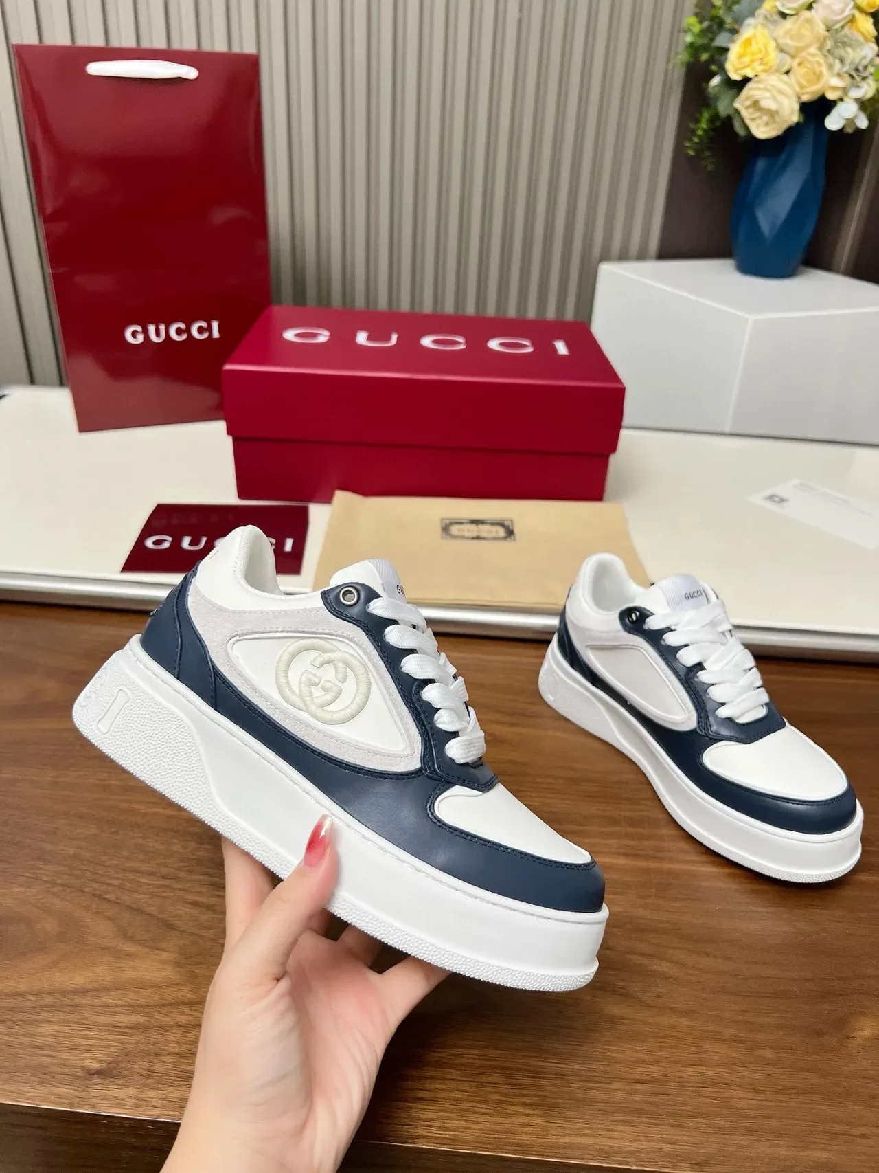 Gucci Screener-Style White and Navy Leather Platform Lifestyle Sneakers 6