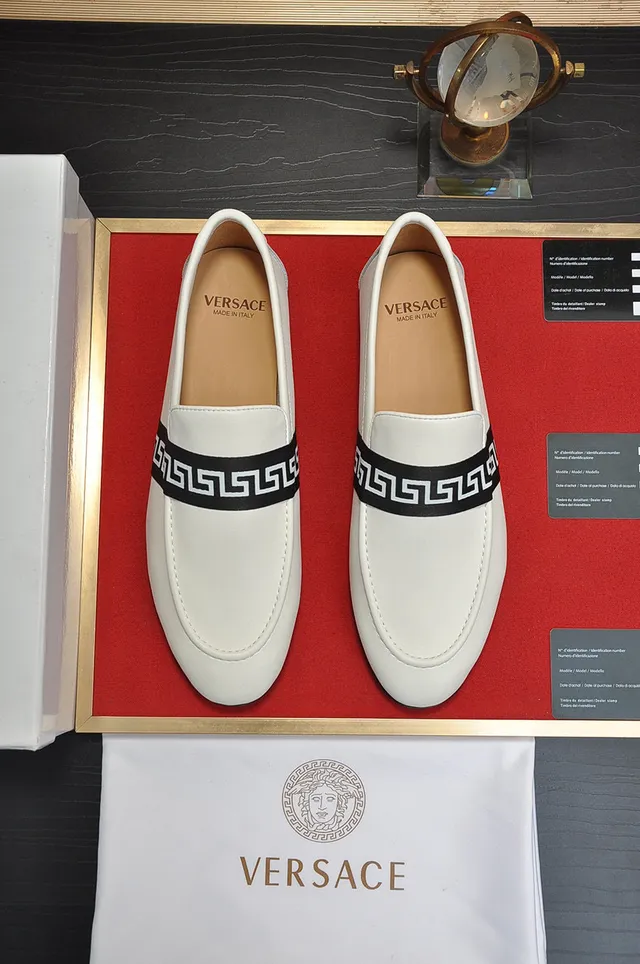 Gucci Screener White Leather Black Greca-Band Loafers 9