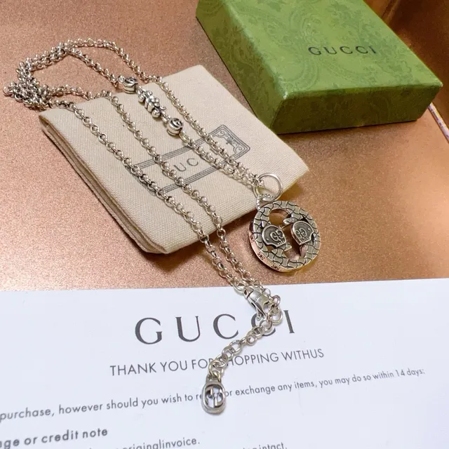 Gucci Silver Chain Circular Pendant Necklace 6
