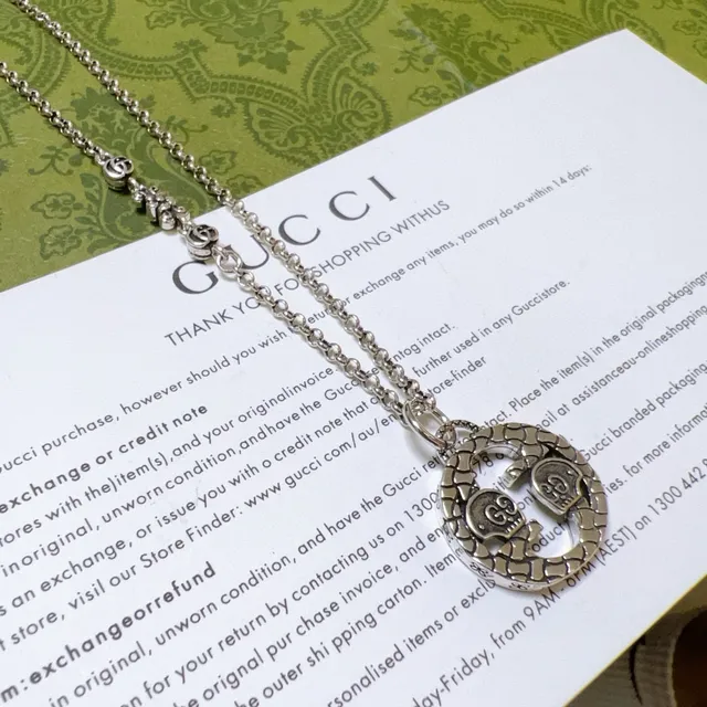 Gucci Silver Chain Circular Pendant Necklace 9