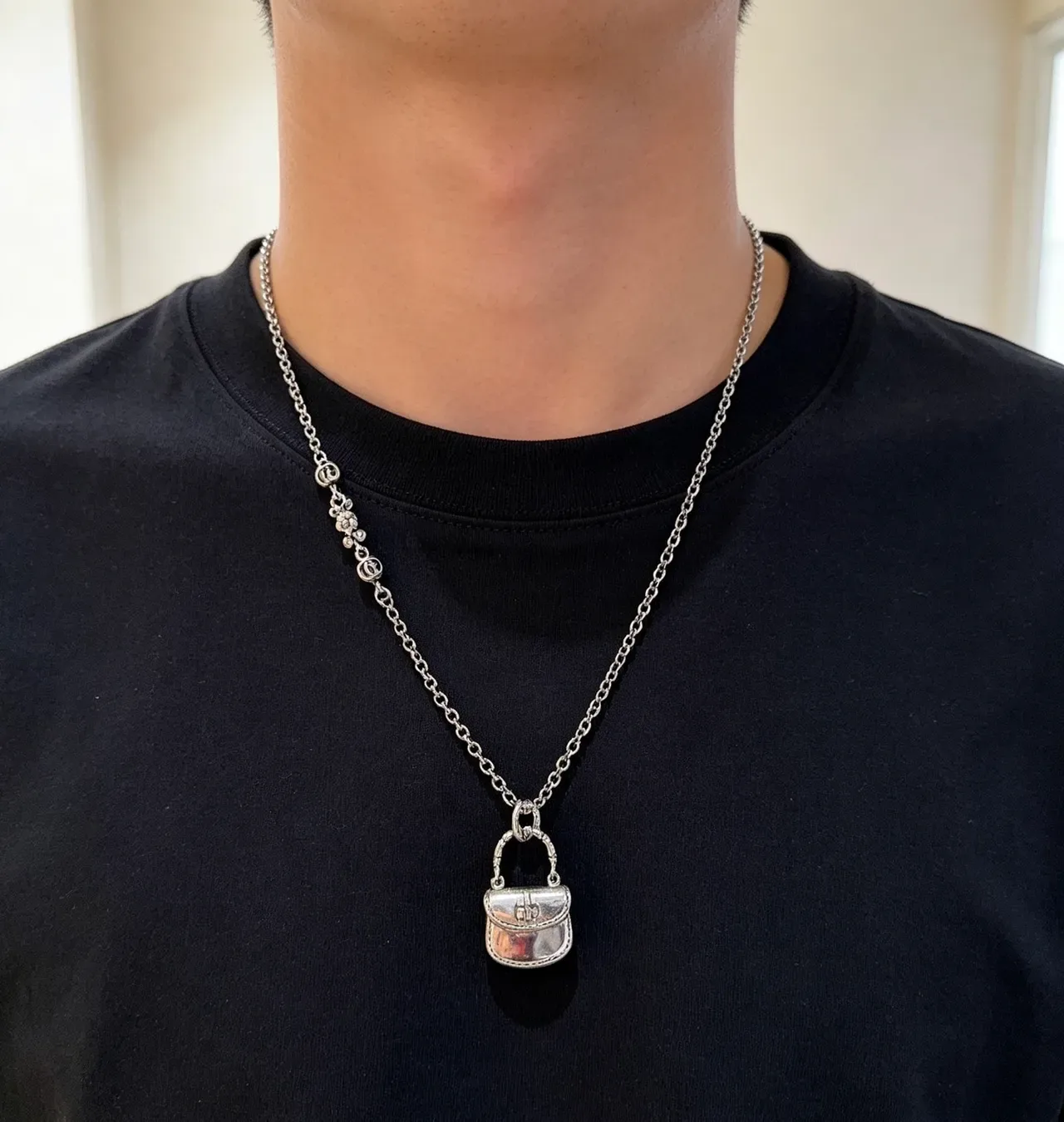 Gucci Silver Green Chain Miniature Handbag Pendant Necklace 3