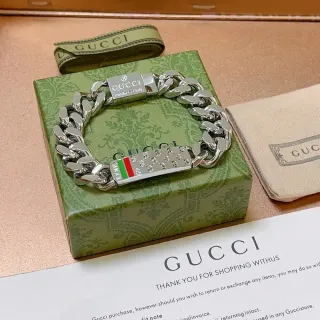 Gucci Silver Green Chunky Curb Chain Metallic Bracelet