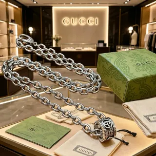 Gucci银绿重氧化链刻字互锁GG吊坠项链
