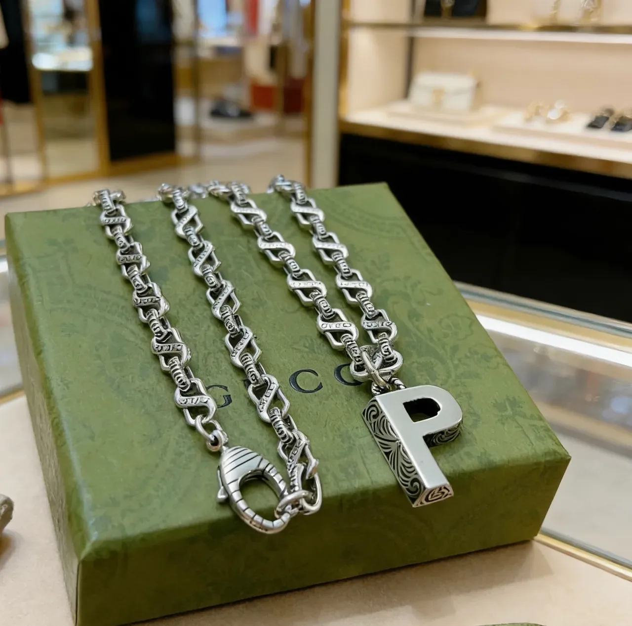 Gucci Silver Interlocking G-Link Chain Engraved Brand Text Necklace 2
