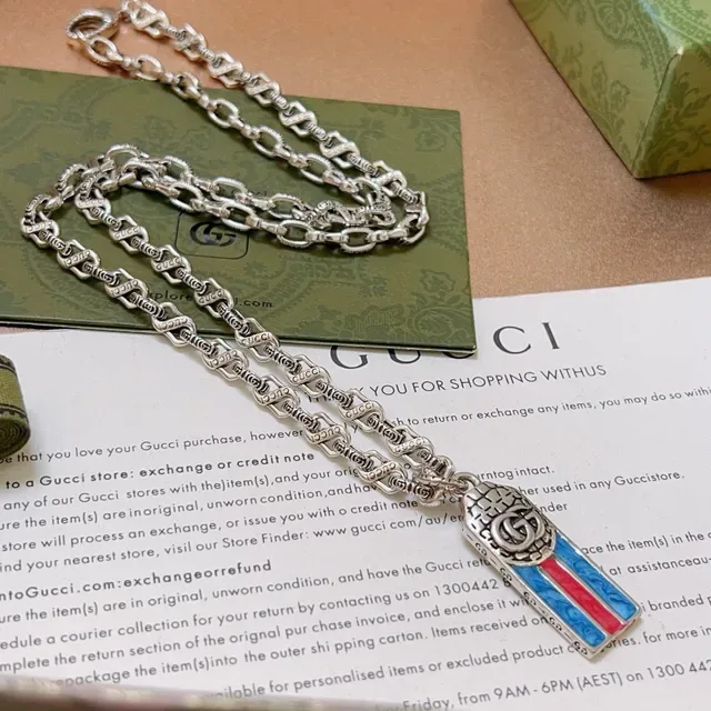 Gucci Silver Multicolor Twisted-Link Chain Rectangular Enamel Pendant Necklace 3