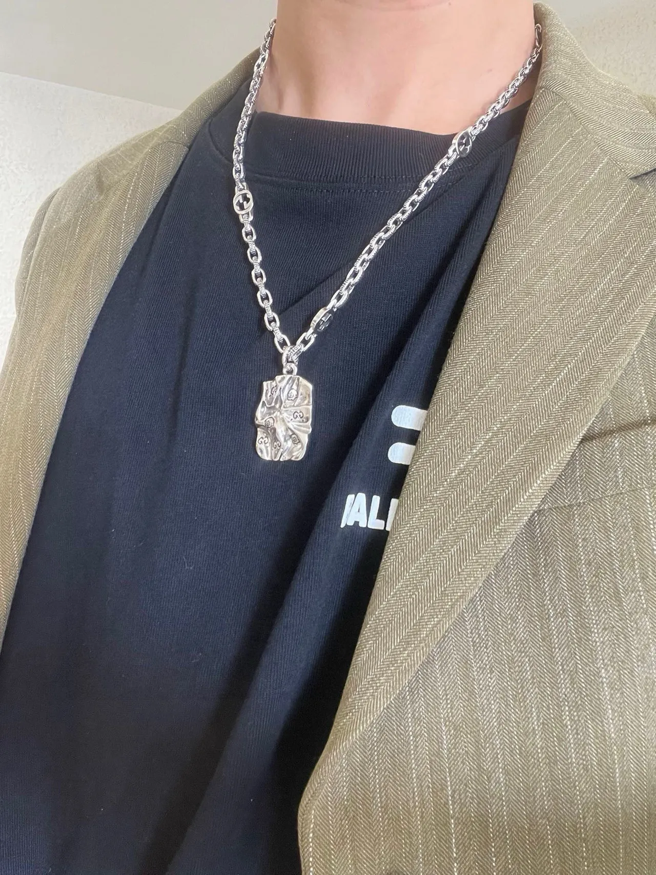 Gucci Silver-Toned Twisted-Link GG Logo Necklace 2