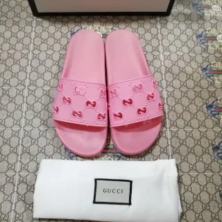 Gucci Slide गुलाबी मोल्डेड रबर चप्पल