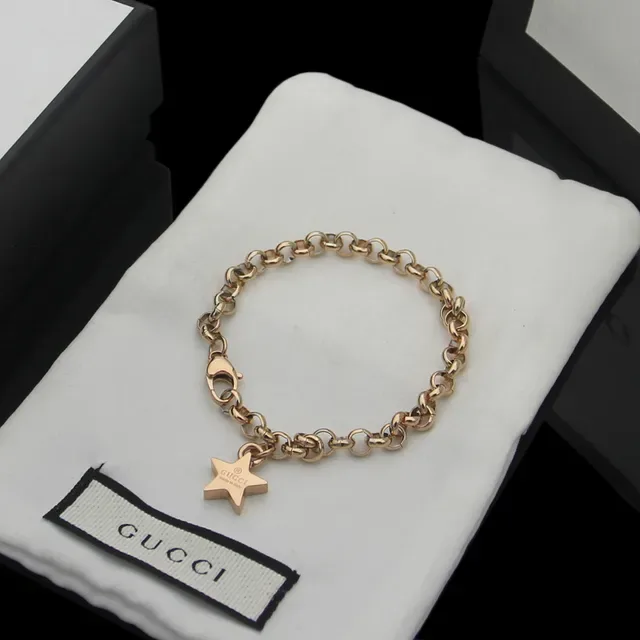 Gucci Star Charm Gold Silver Chunky Curb Chain Pendant Bracelet 3