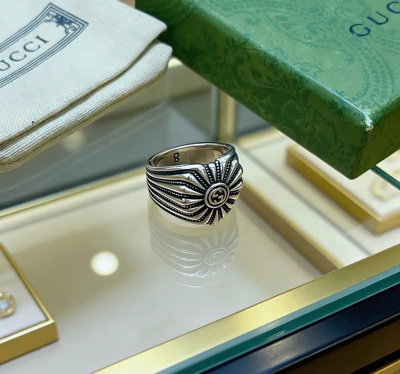 Gucci Sunburst Interlocking G Silver and Black Ring 6