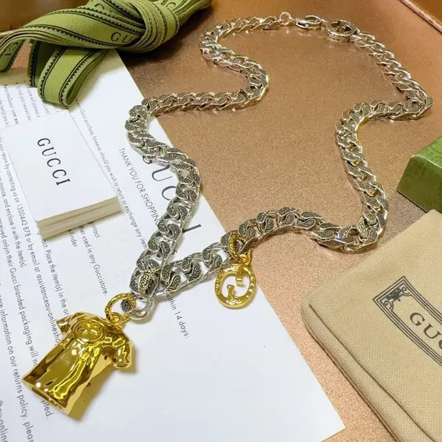 Gucci T-Shirt Silver Gold Ornate Curb Chain Pendant Necklace 5