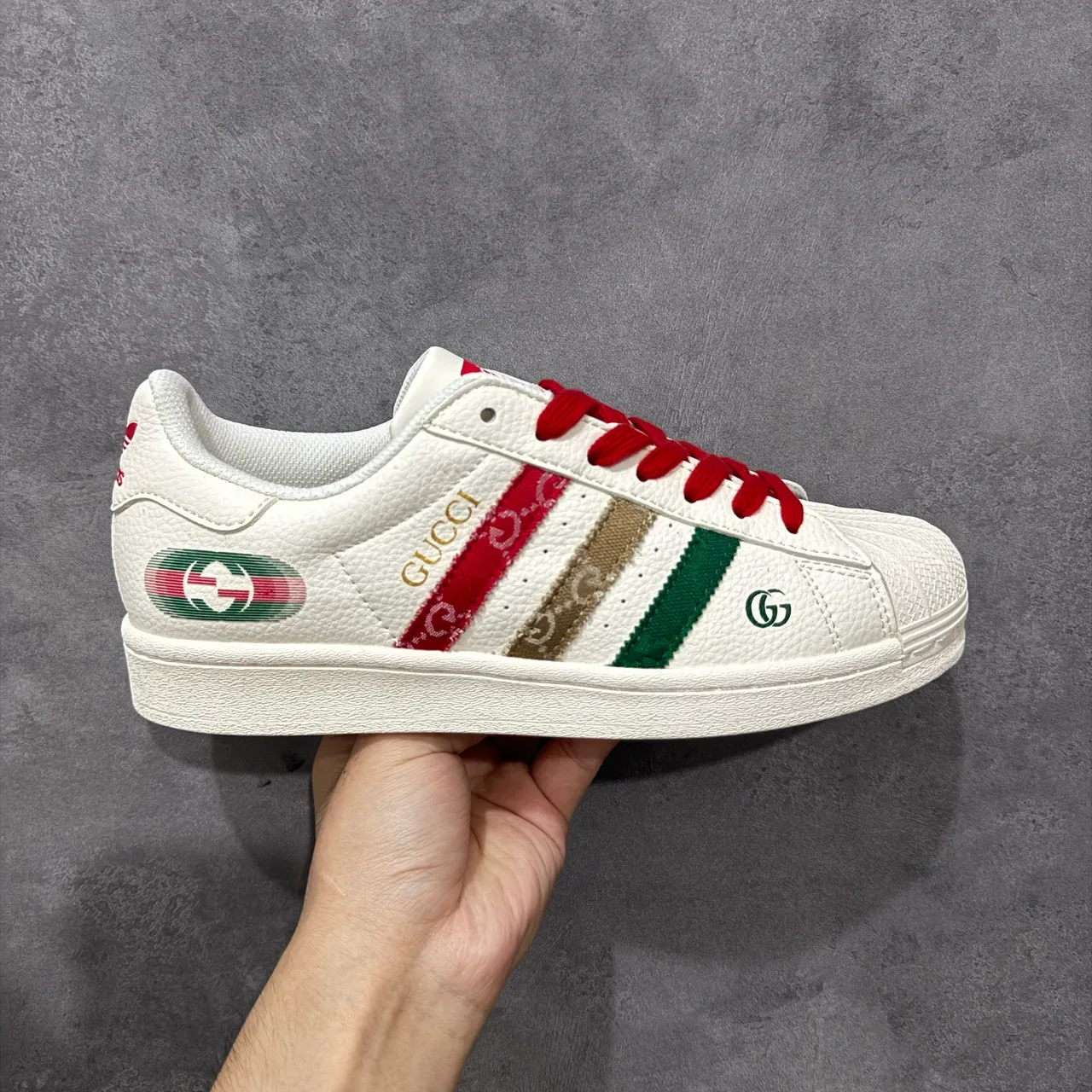 Gucci Tennis 1977 Off-White Red Green Striped Lifestyle Sneakers 2
